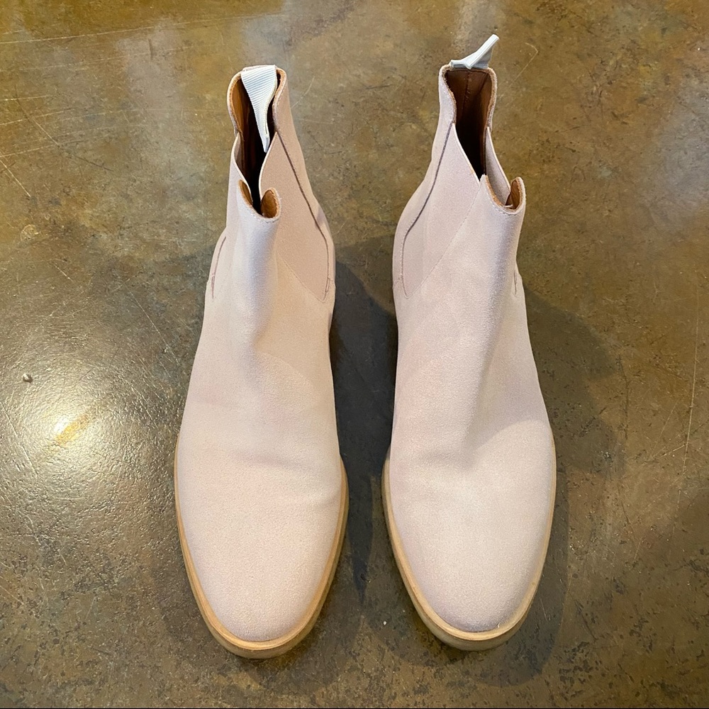 Common Projects Boots